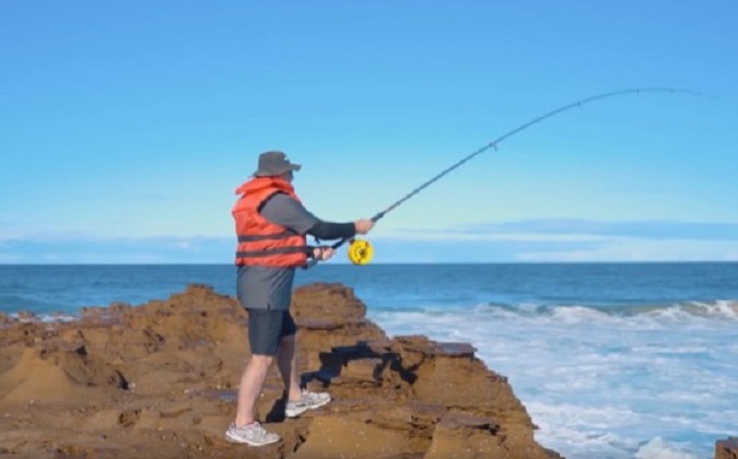 Rock fishing safety program at Avoca - Central Coast News